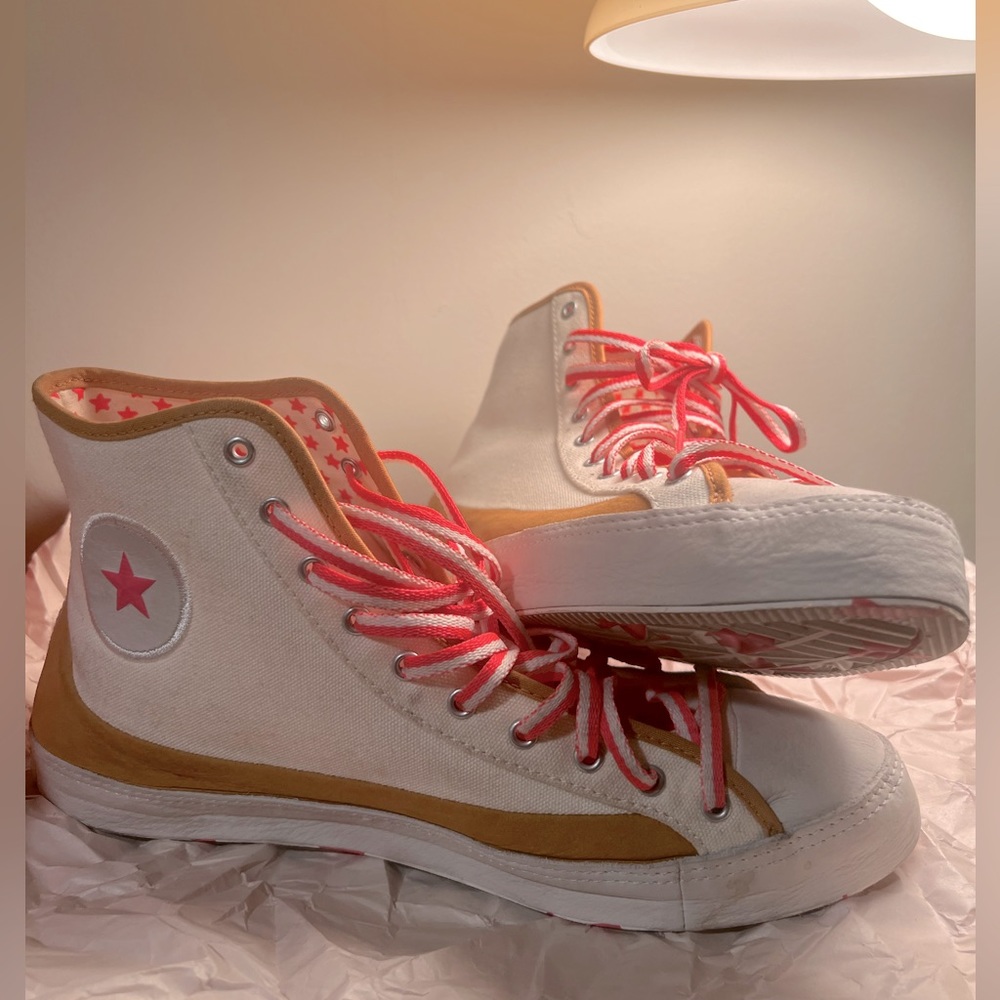 Converse sneakers boots